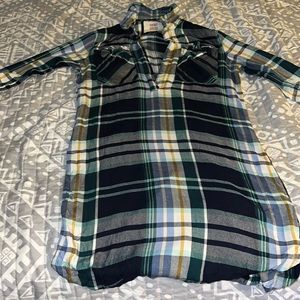 Plaid button longsleeve shirt